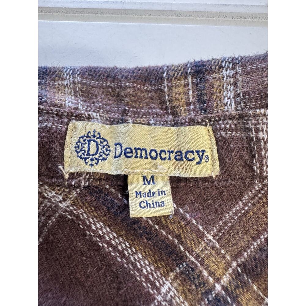 Democracy Women Medium Brown Plaid Flannel Button Up Long Sleeve Raw Hem Pocket - Picture 3 of 6